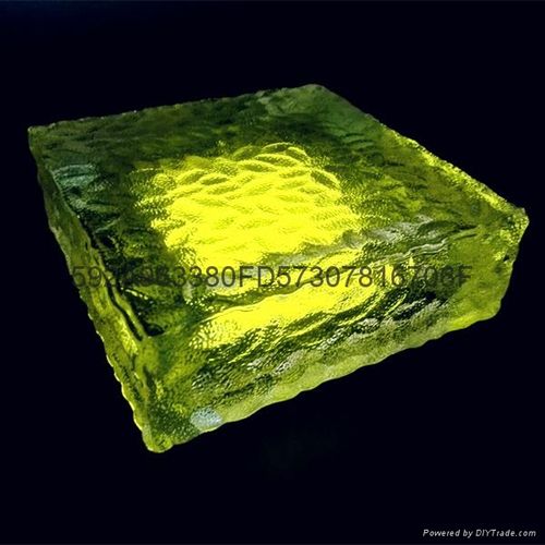 廣場太陽能玻璃地磚燈工廠現(xiàn)貨供應(yīng)